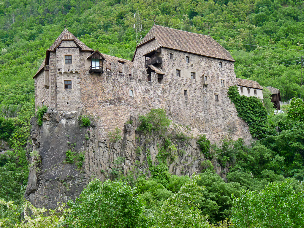 You are currently viewing Schloss Runkelstein, die Bilderburg