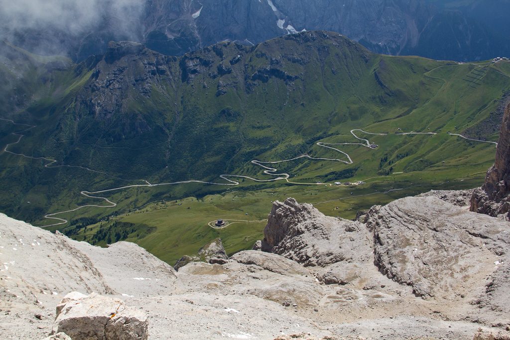 Die tolle Aussicht vom Piz Boe in den Dolomiten