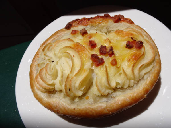 Köstliche Pies in der Beechworth Bakery in Echuca