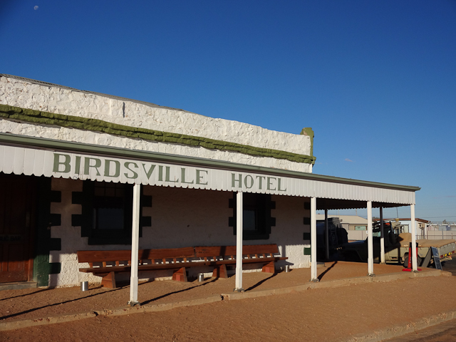 Das historische Birdsville Hotel ist bekannt für das eiskalte Bier