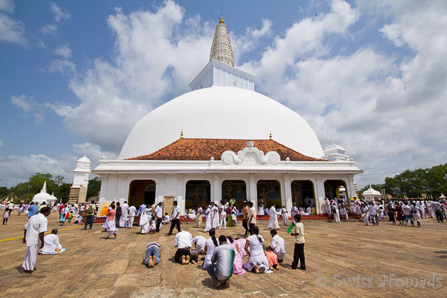 Vesakh in Sri Lanka