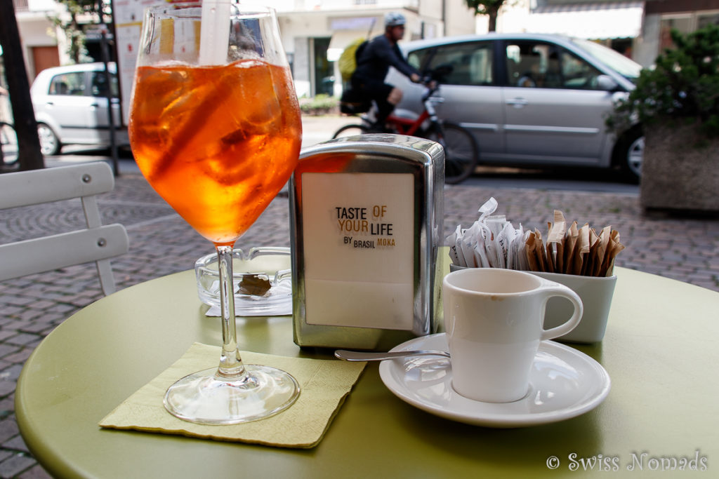 Aperitif in Tirano bevor es auf den Bernina Express Bus geht