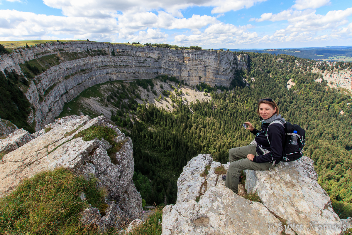 You are currently viewing Die Creux du Van Wanderung entlang der Felswand