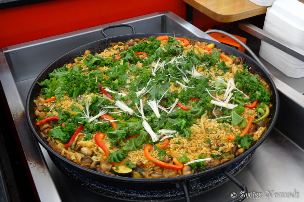 Paella am Fremantle Markt