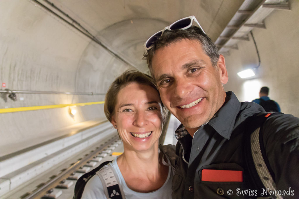 Wir beide im neuen Gotthard Basistunnel