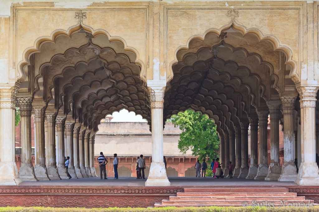 Die Audienzhalle des Red Fort in Agra