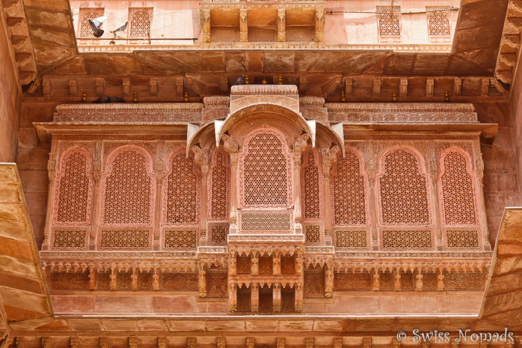 Wunderschöne Erker im Junagarh Fort in Bikaner