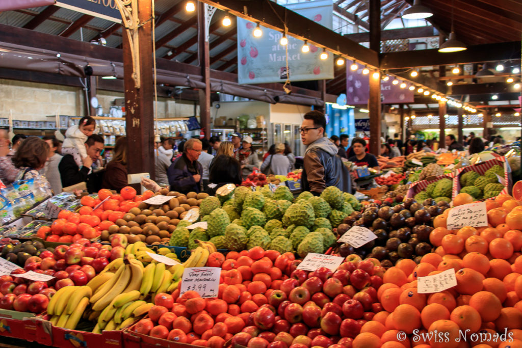 Einer der bunten Marktstände in den Fremantle Markets