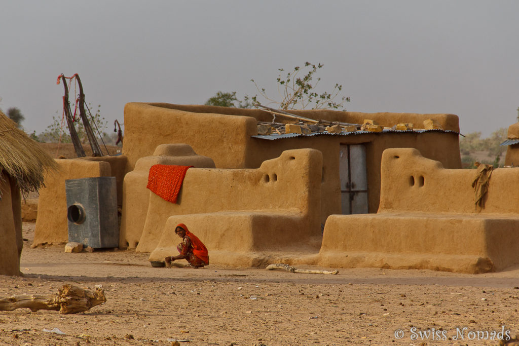 Typischesd Haus in der Thar Wüste in Rajasthan