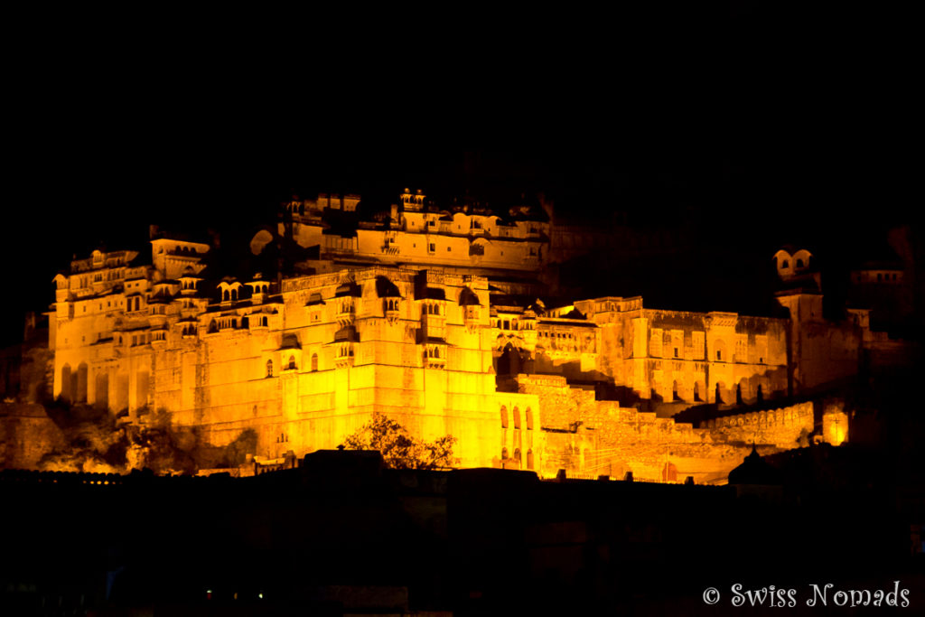 Das Taragarh Fort in Bundi in der Nacht