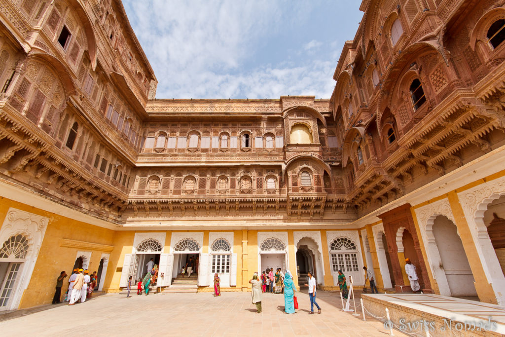 Ein Innenhof des Mehrangarh Fort in Jodhpur