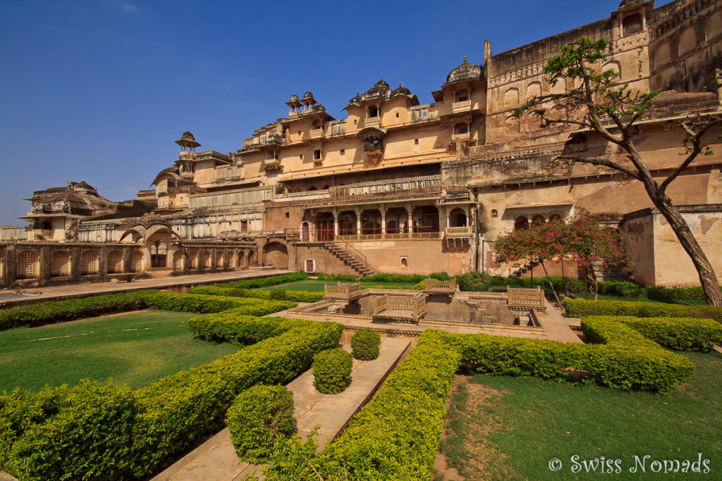 Der schöne Palastgarten im Taragarh Fort in Bundi