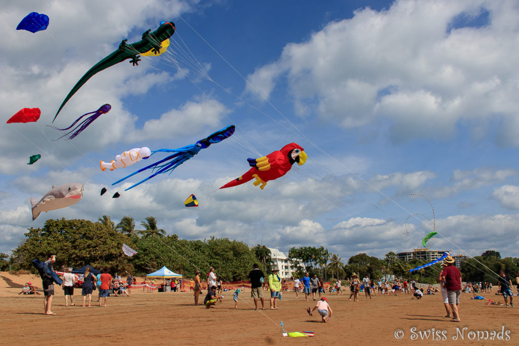 Drachen am Mindil Beach in Darwin