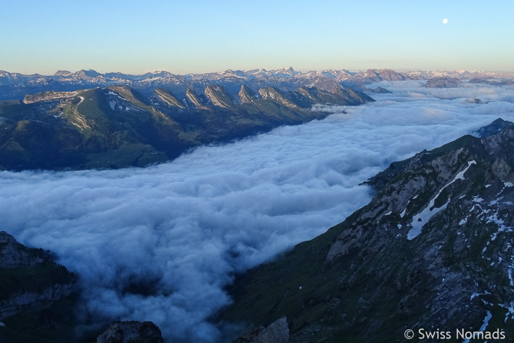 Vollmond auf dem Säntis mit Wolkenmeer