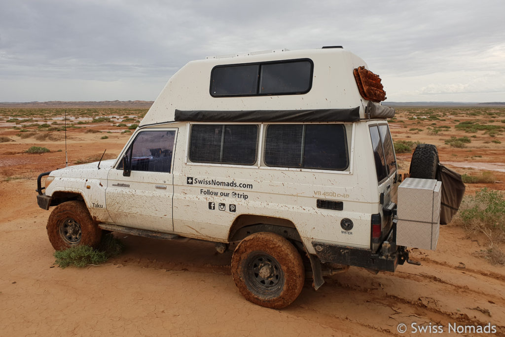 Aus dem Schlamm gezogen in der Gobi Wüste