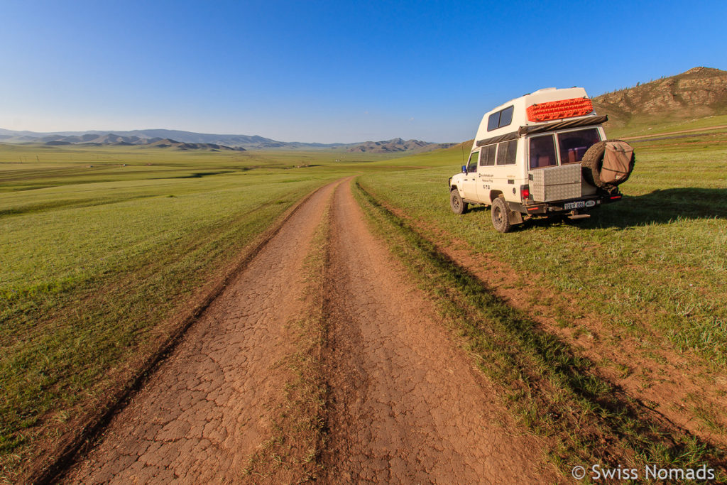 Typische Strasse in der Mongolei