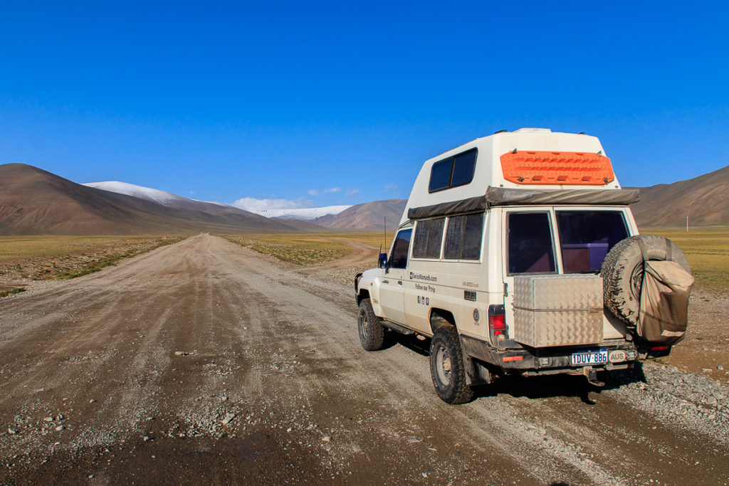 Fahrt durch das Altai Gebirge, einer der schönsten Regionen der Mongolei