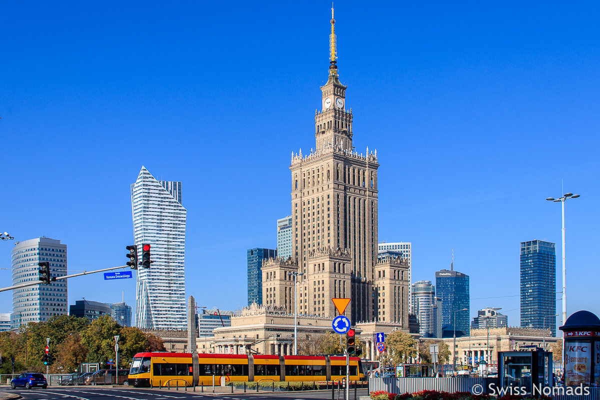 Mehr über den Artikel erfahren Top 10 Sehenswürdigkeiten in Warschau – Unsere Tipps und Highlights