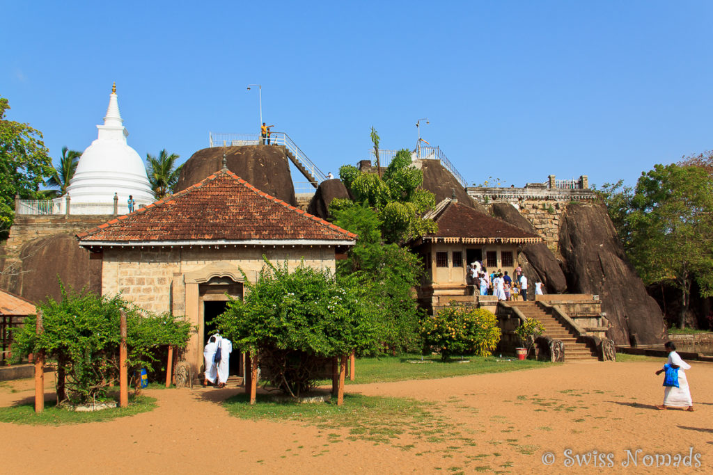 Isurumuniya Vihara Anuradhapura