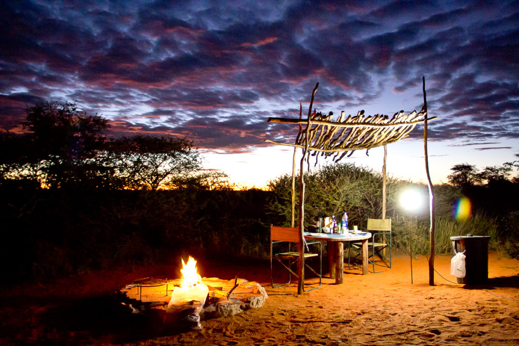 Lagerfeuer im Red Dune Camp