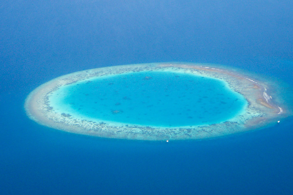 Atoll bei Ankunft auf den Malediven