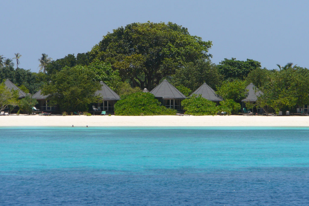 Jacuzzi Beach Villas Malediven Insel Kuredu