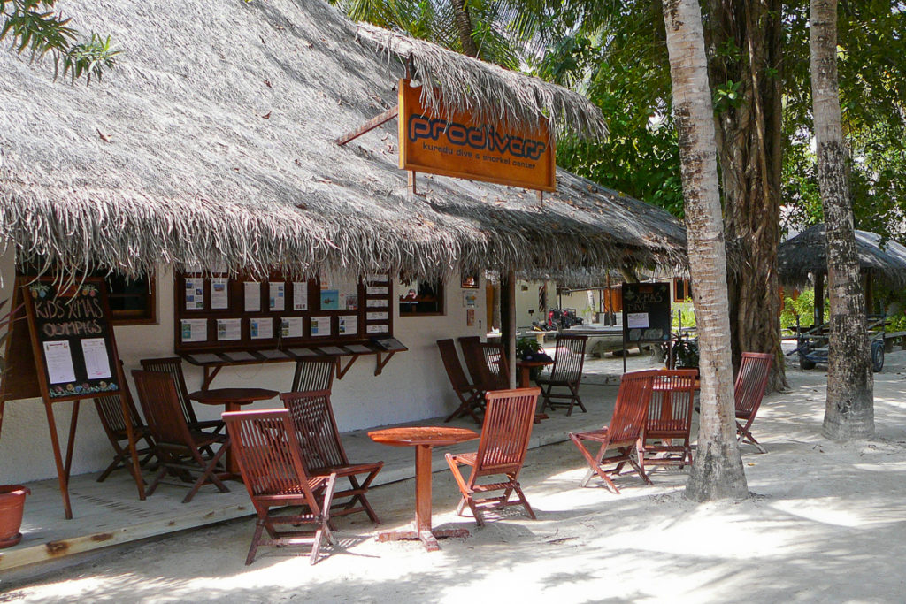 Tauchschule auf der Malediven Insel Kuredu