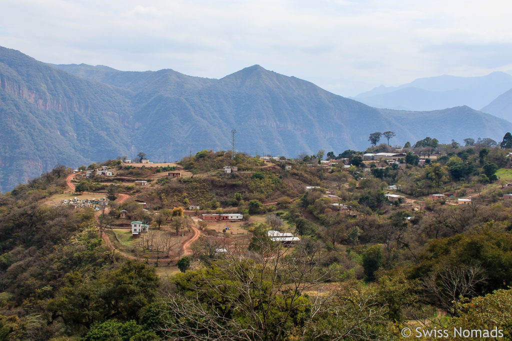 Der kleine Ort San Francisco in den Yungas