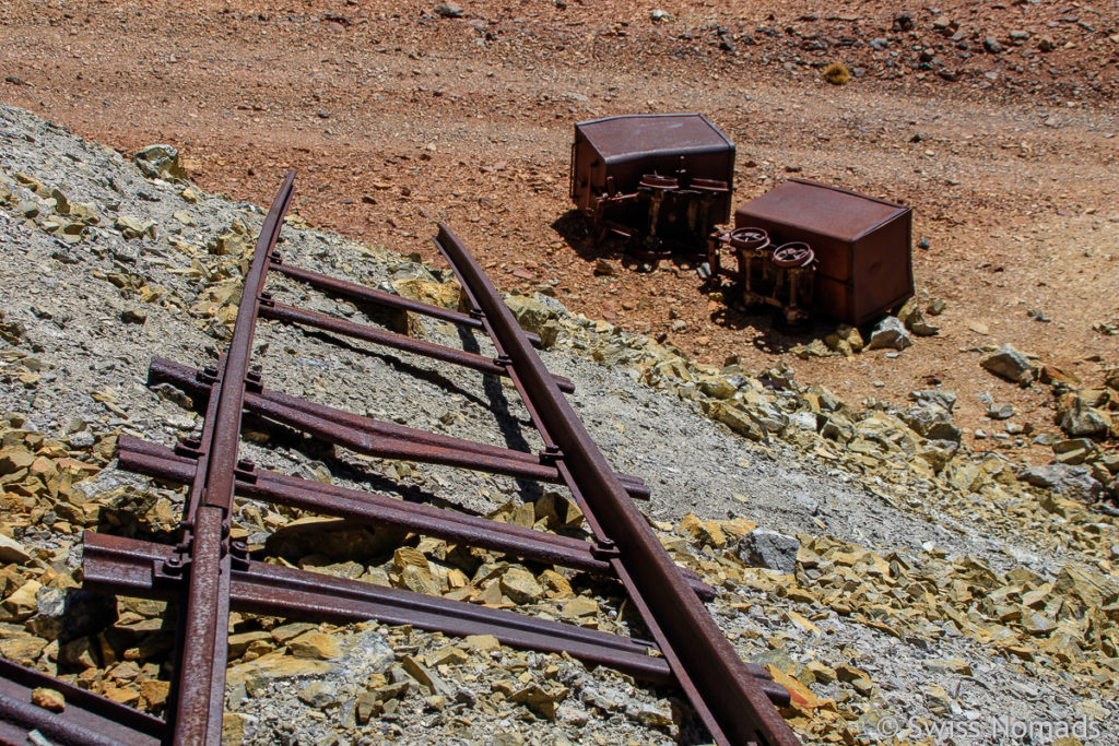 Alte Schienen und Transport Wagen