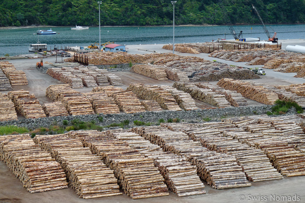 Holzlager Hafen Picton