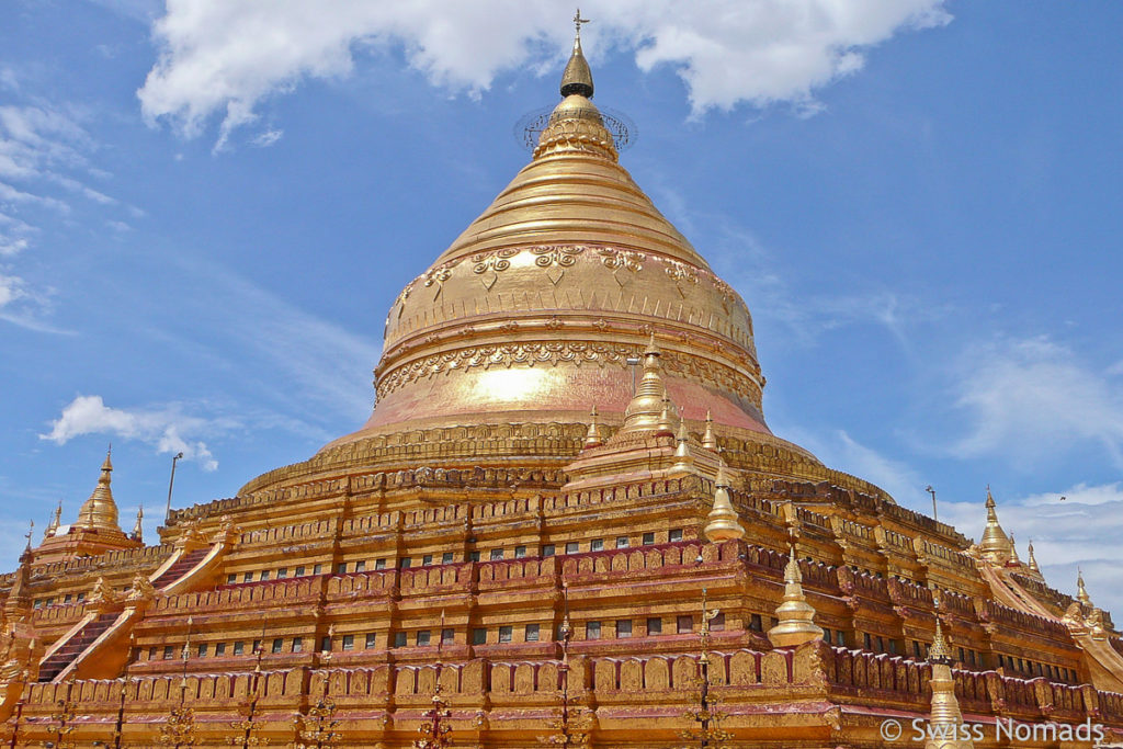 Schwezigon Pagode in Bagan