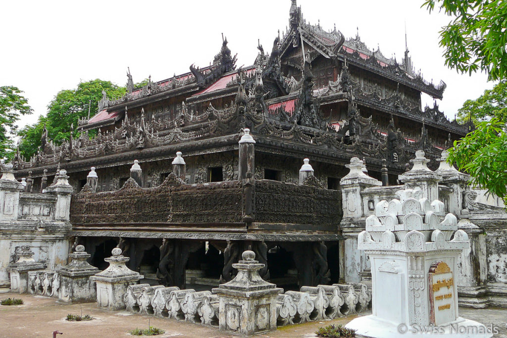 Shwenandaw Kloster in Mandalay