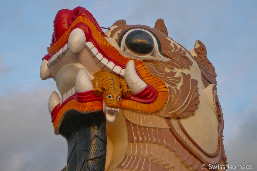 Wächter Figur der Shwesandaw Pagode in Pyay 