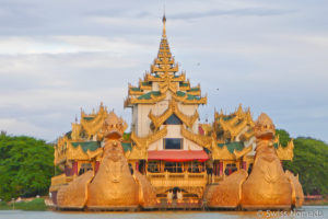 Read more about the article Sehenswürdigkeiten in Yangon – Tempel, Pagoden und Stupas