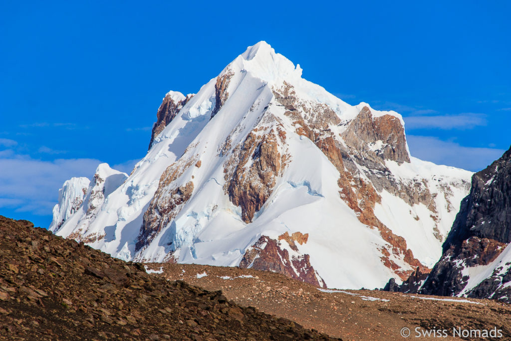 Schneebedeckter Berg in Patagonien