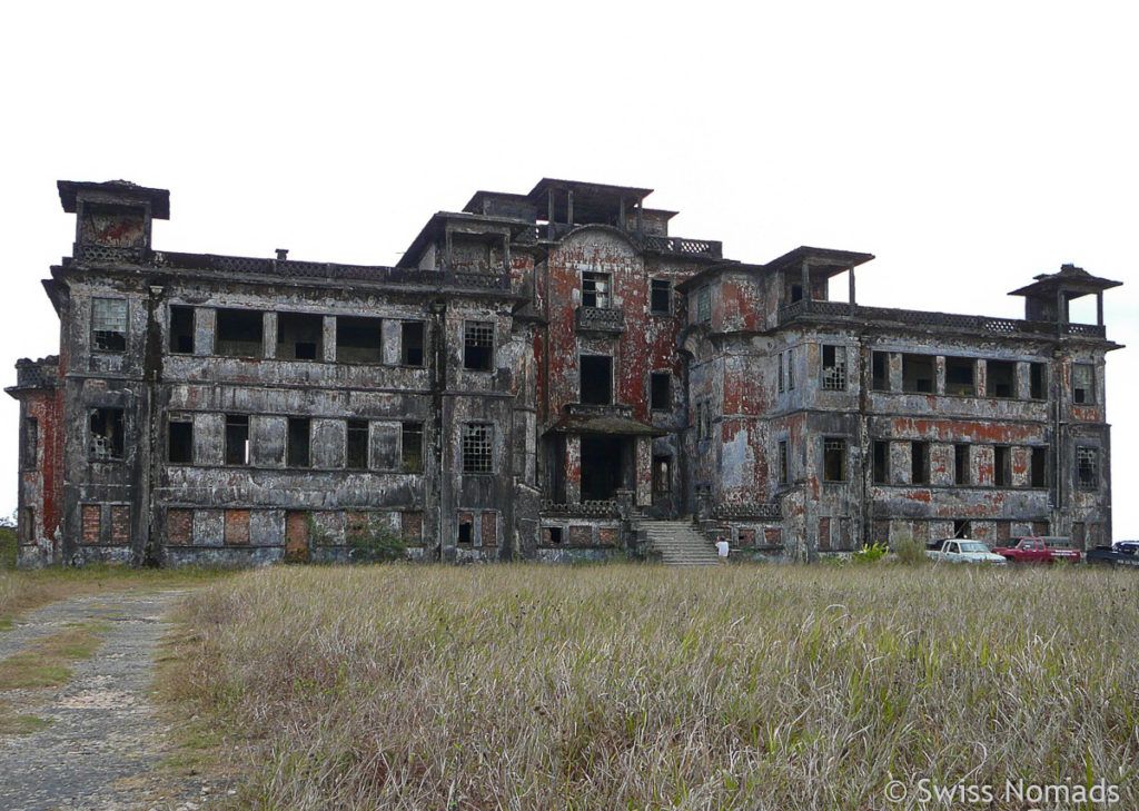 Kampot Sehenswürdigkeiten - Bokor Mounatin Geister Stadt