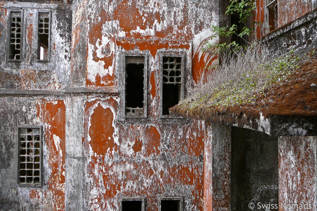 Fassade der Bokor Mountain Hill Station bei Kampot