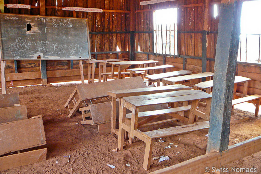 Schule auf dem Bolaven-Plateau in Laos 