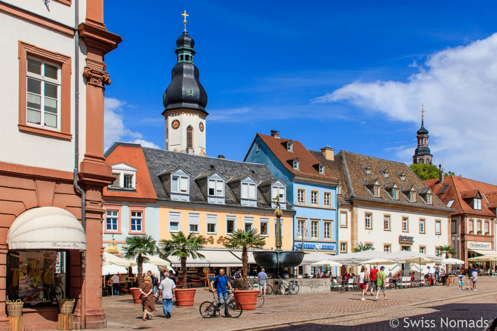 Marktplatz mit Läutturm in Speyer