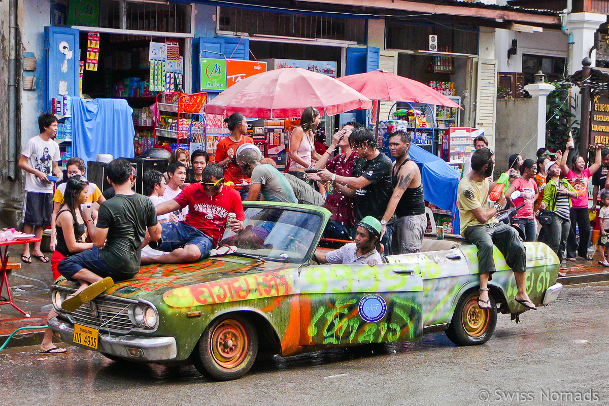 Read more about the article Pi Mai Lao in Luang Prabang – Happy New Year in Laos