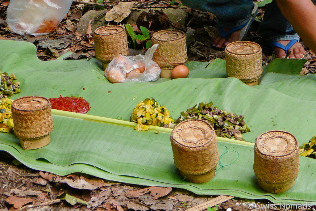 Mittagessen beim Trekking in Luang Namtha 