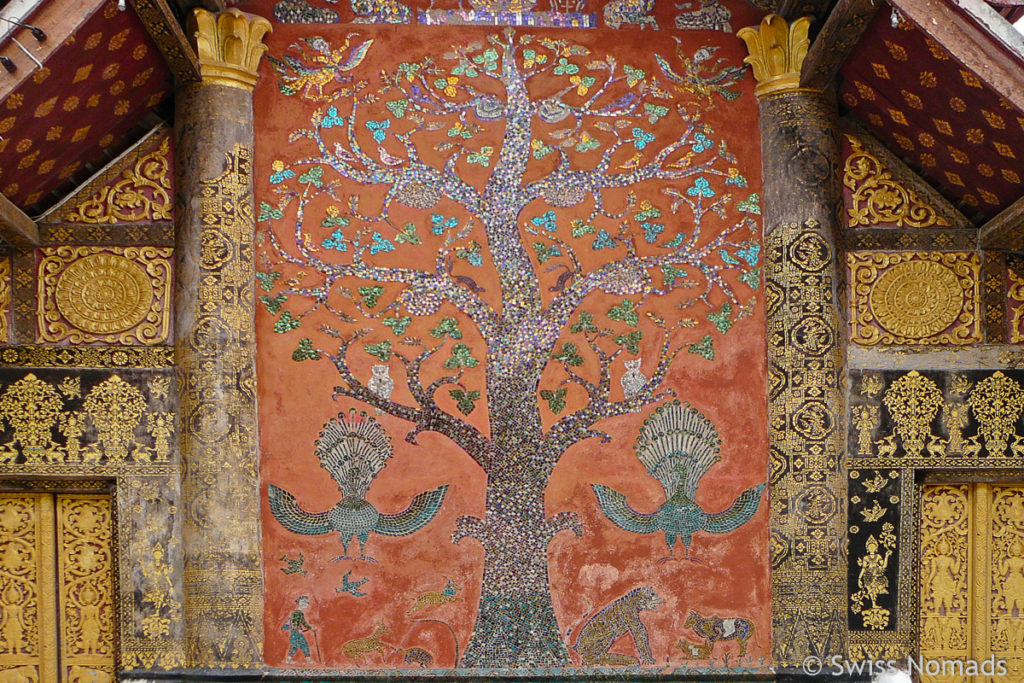 Baum des Lebens am Wat Xieng Thong Tempel