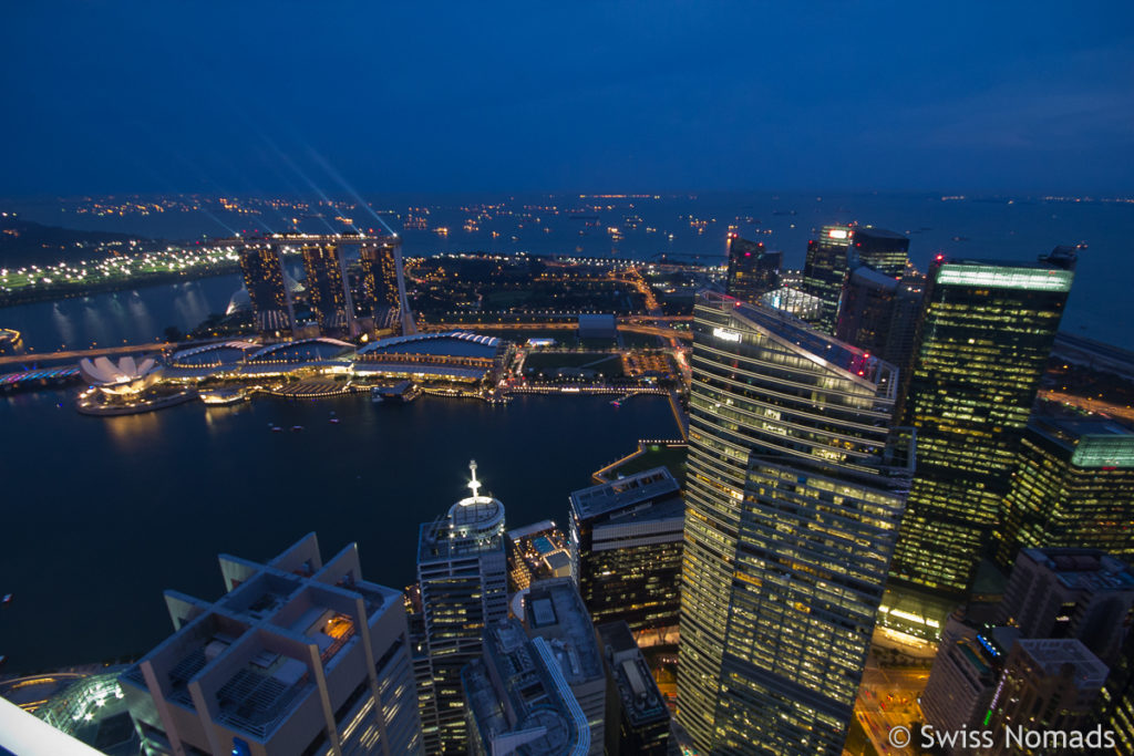 Aussicht von der Rooftopbar 1 Altitude in Singapur