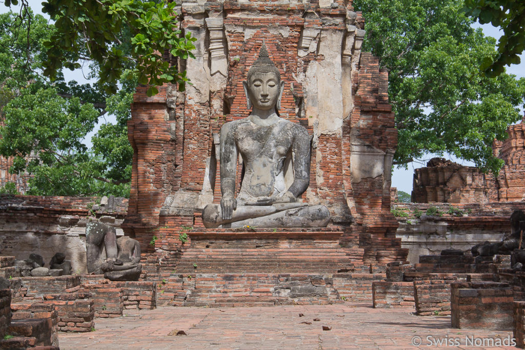 Buddha im Wat Mahathat in Ayutthaya 