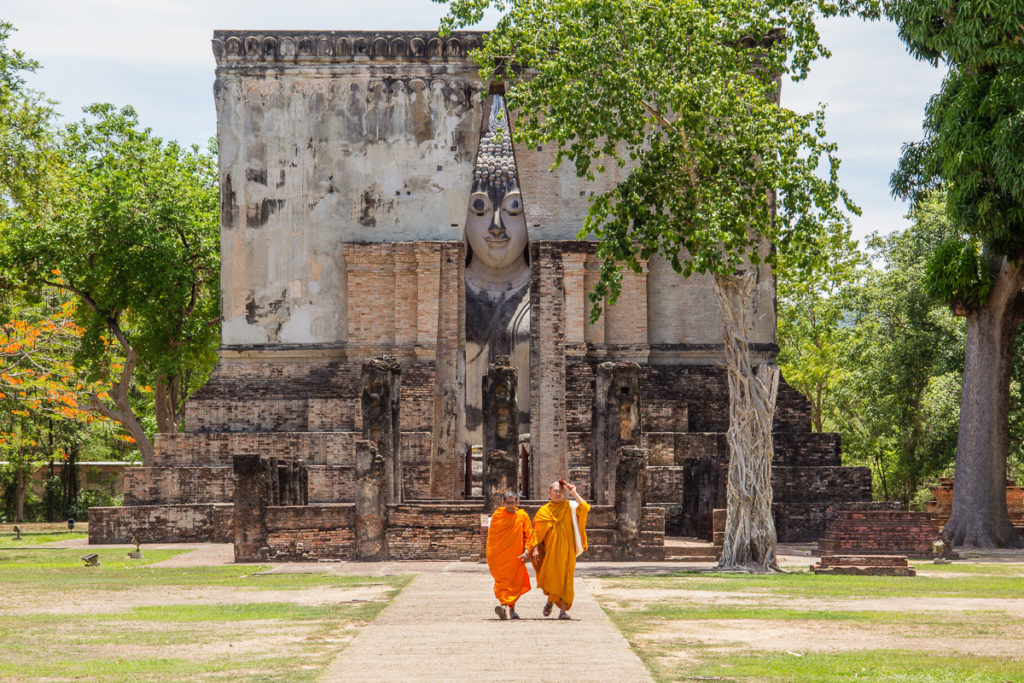 Wat Si Chum im Geschichtspark Sukhothai