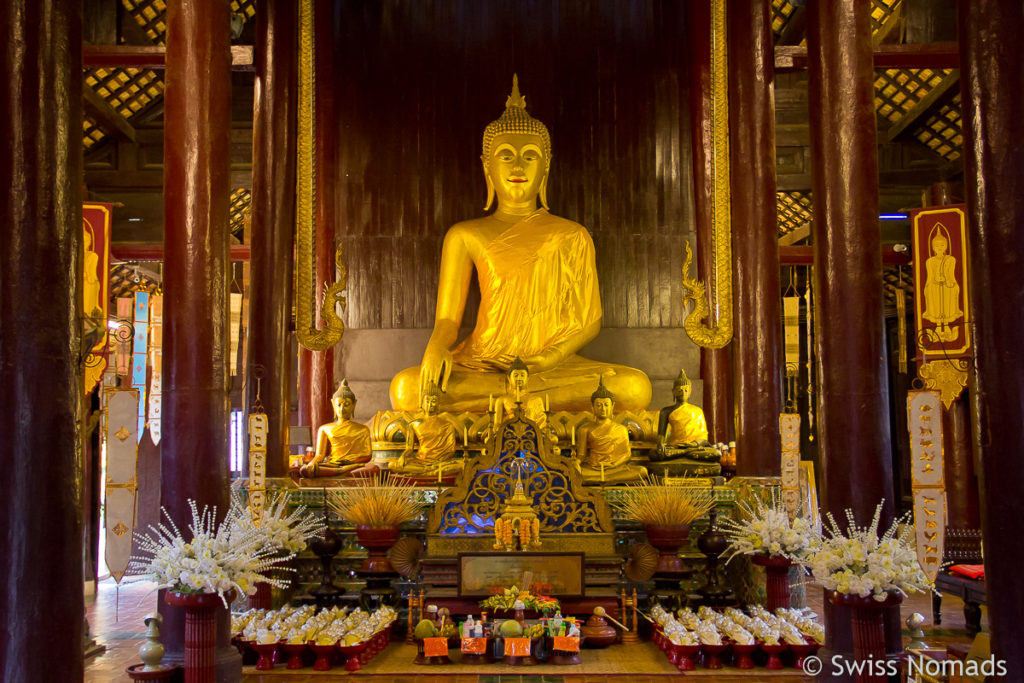 Buddha im Wat Pan Tao in Chiang Mai