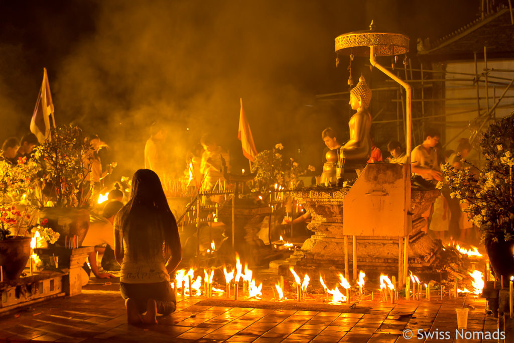 Lichterfest im Wat Chedi Luang