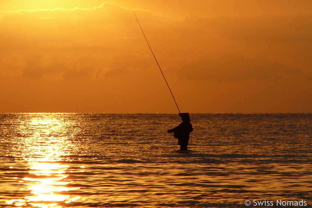 Fischer bei Sonnenuntergang in Lovina