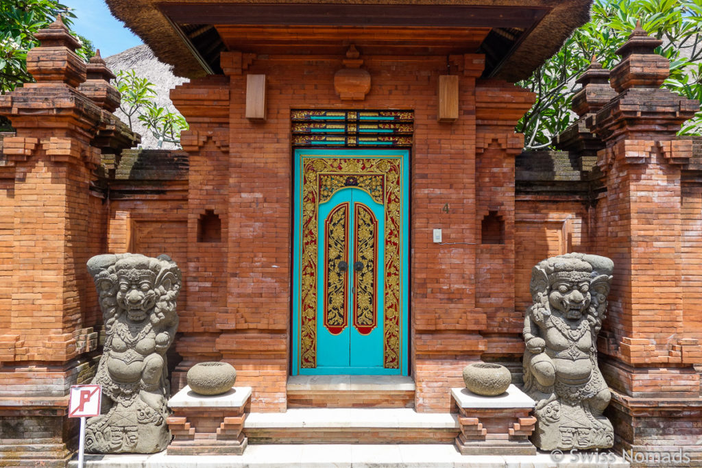 Hauseingang in Sanur im Süden Balis