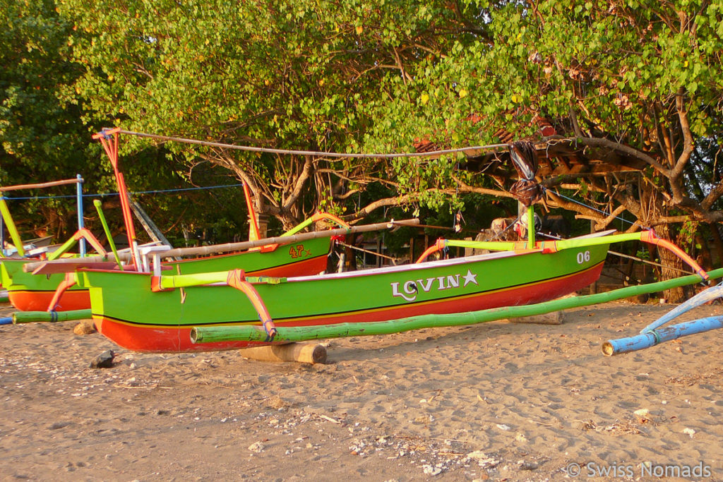 Fischerboot in Lovina-Beach